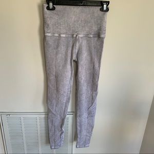 Avocado athletic leggings